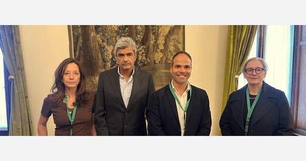 SPN - ESI — Fenprof pede intervenção do Presidente da República (1/out)